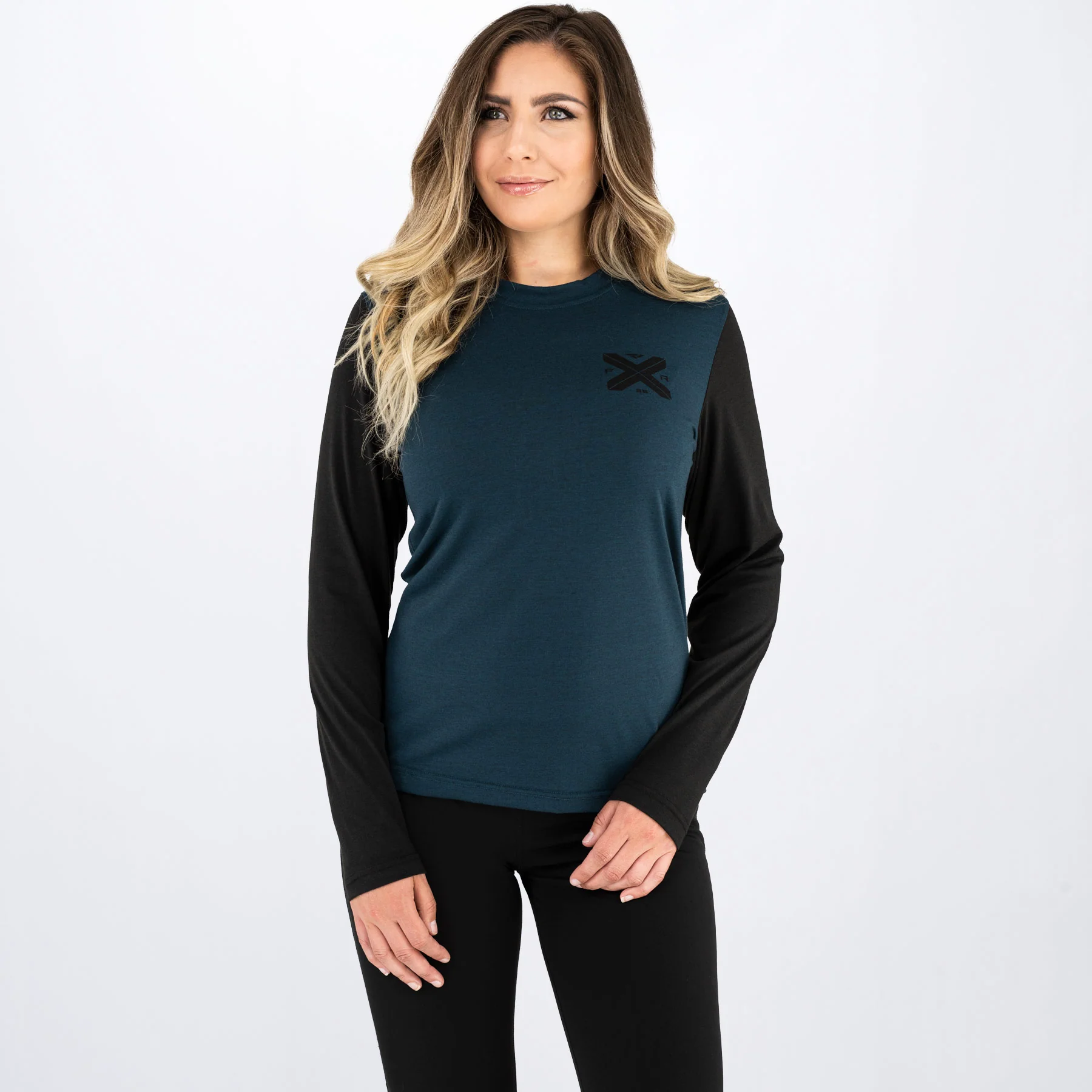 Women's Evo Tech Longsleeve - Image 3
